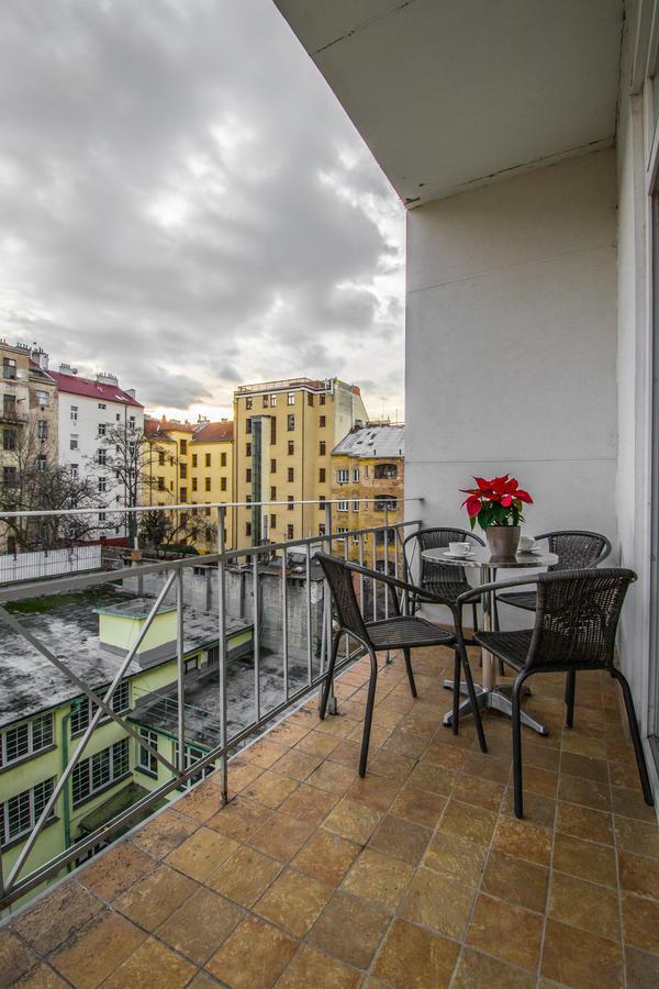 Stylish Apartments Close To Eden Garden Prague Exterior photo